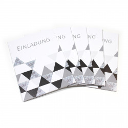 5 Klapp-Einladungskarten Dreiecke Glitzer inkl. 5 weißen Briefumschlägen